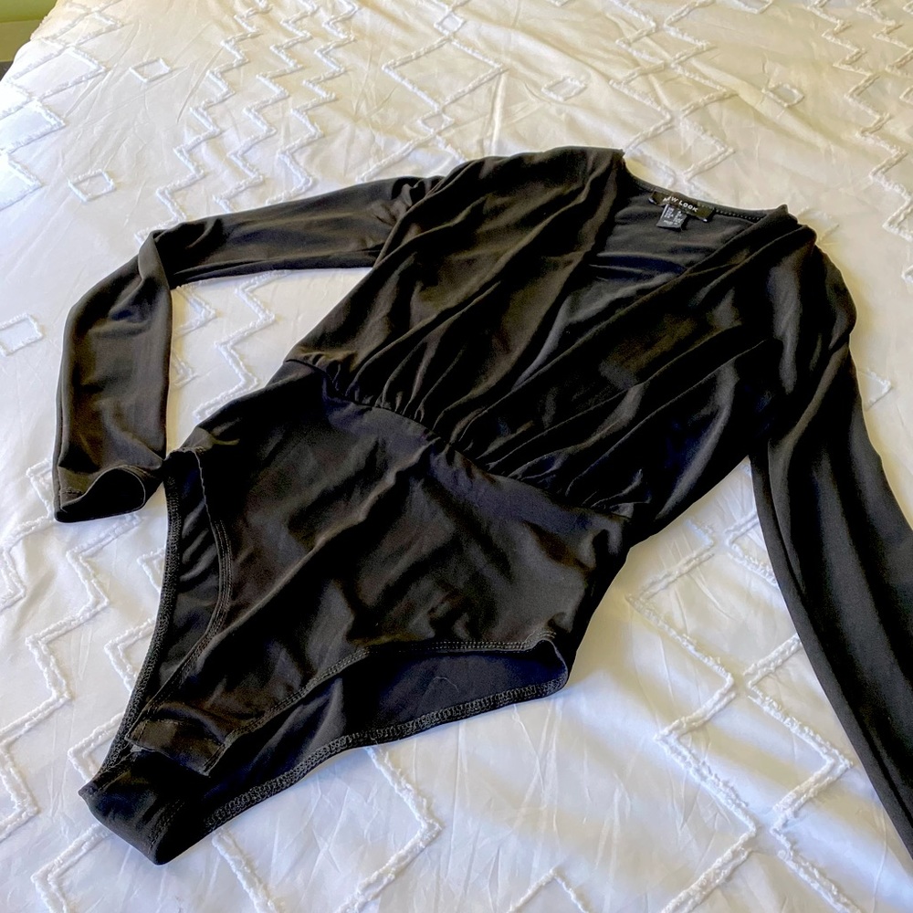 ASOS Deep V Plunging bodysuit - black XS